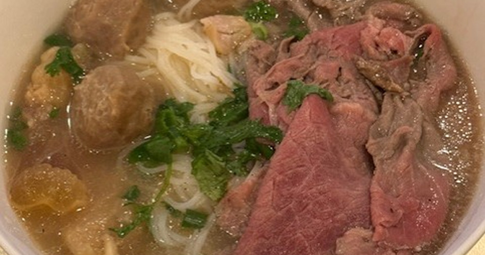 https://www.vpopwire.com/wp-content/uploads/2025/01/authentic-vietnamese-beef-pho.jpg