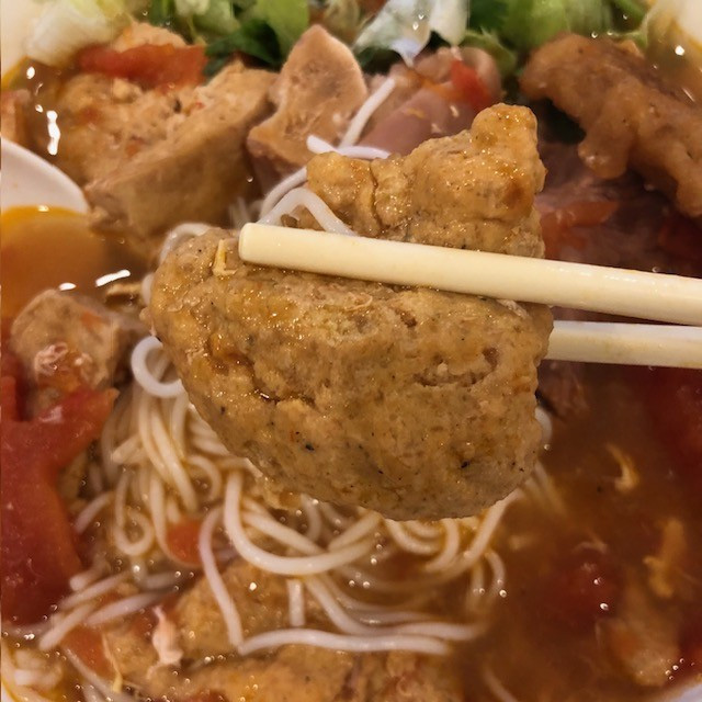 bun rieu crab ball